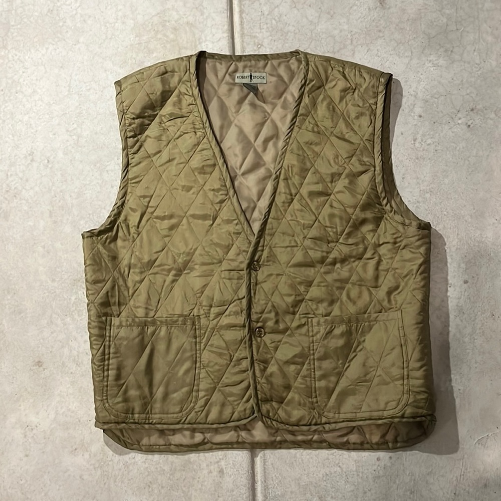 Olive green men’s light weight vest